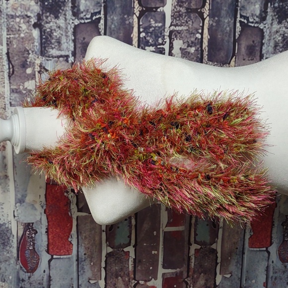 Artisan Crafted Eyelash Fringe Scarf - Picture 2 of 3